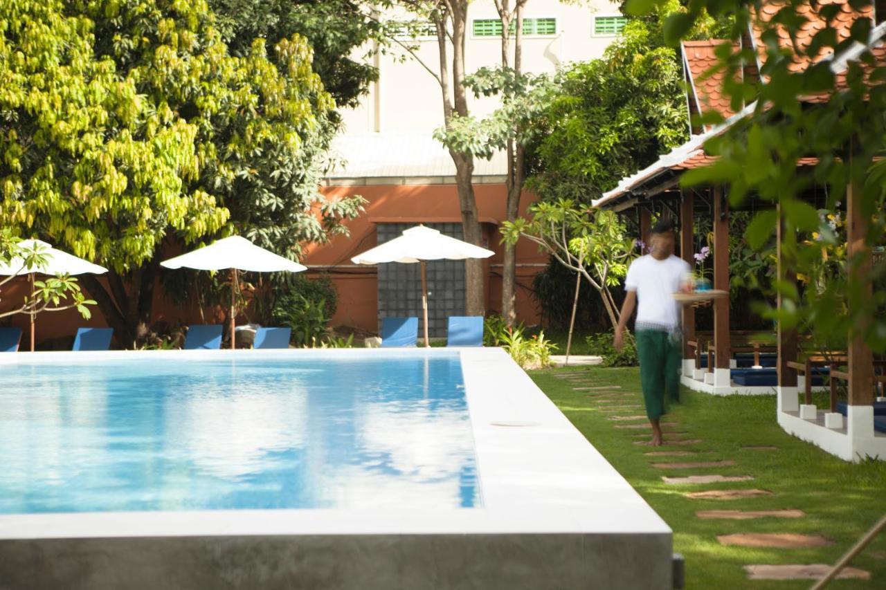 iRoHa Garden Hotel y Resort Phnom Penh Exterior foto